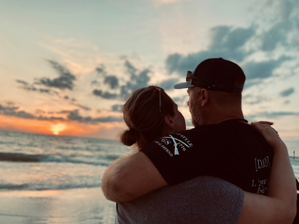 Romantic Sunset Picture Husband Wife Travel Tampa Bay
